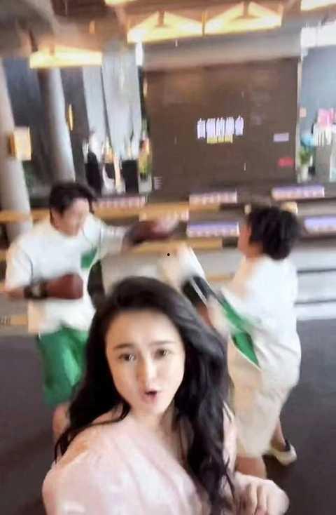 冉莹颖爆料儿子视频大全,温馨视频大全回顾  第3张